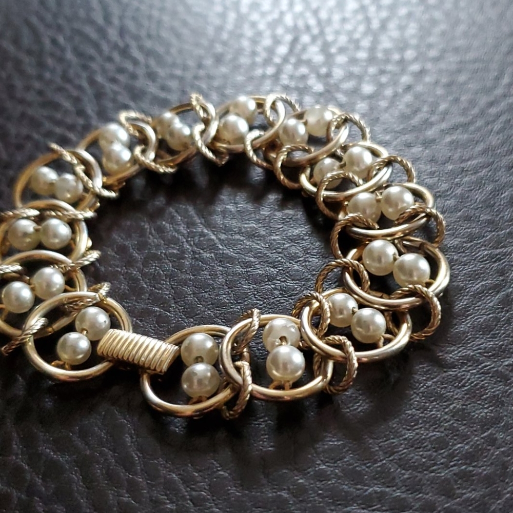 VTG Goldette bracelet